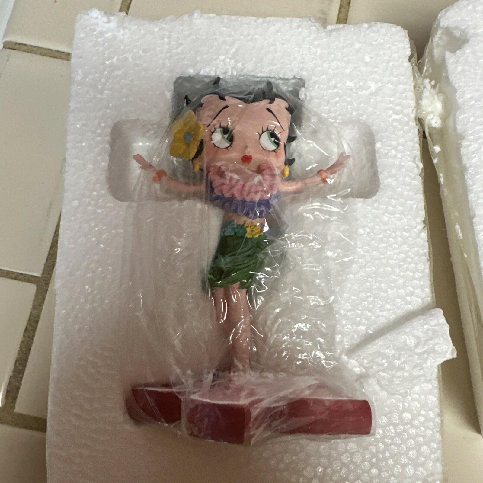 Betty Boop Calendar Girl Figurine June 2007 With Original Box Rare  #11493